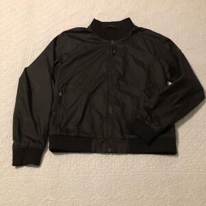 North Face black bomber jacket. Size medium.